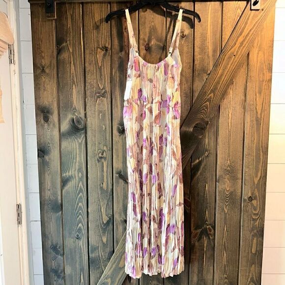 NWT Vince Floral Pleated Midi Dress - Picture 6 of 7